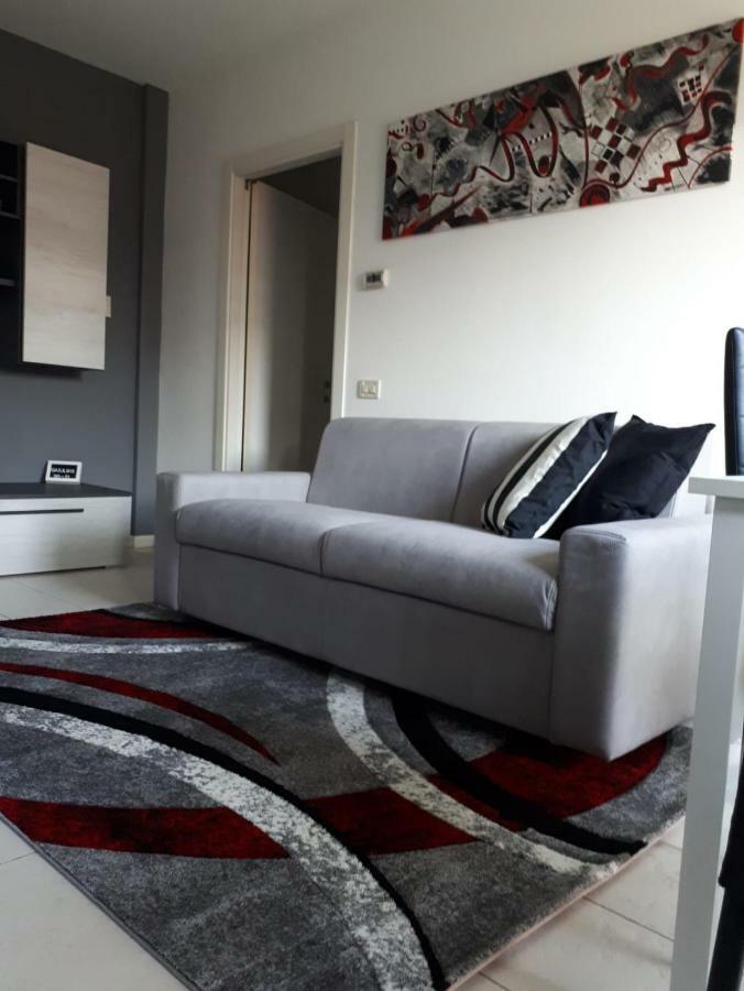 My Home Apartment Mira Extérieur photo